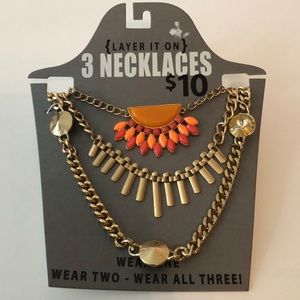 🌵Fashion jewelry necklaces lot of 3 new